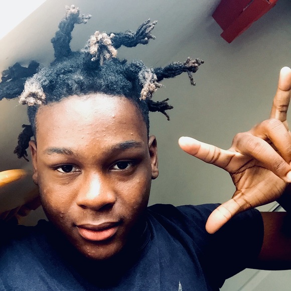 Meet your Posher, Jonquin - Picture 1 of 1